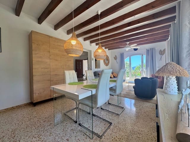 Chalet de 3 habitaciones en Teulada Pueblo, Teulada-Moraira en alquiler con garaje - 1.400 € (Ref: 9793637)