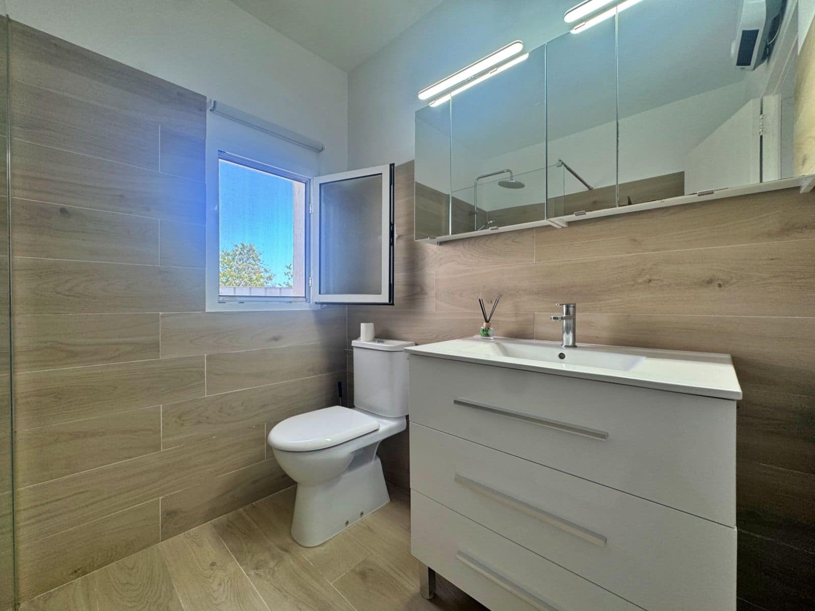 3 bedroom Villa for rent in Teulada with garage - € 1,400 (Ref: 9793637)