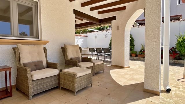 3 quarto Moradia para venda em Moraira, Teulada-Moraira com piscina garagem - 745 000 € (Ref: 9803718)