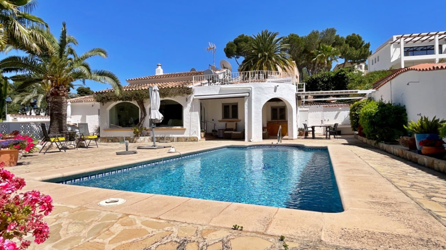 3 quarto Moradia para venda em Moraira com piscina garagem - 745 000 € (Ref: 9803718)