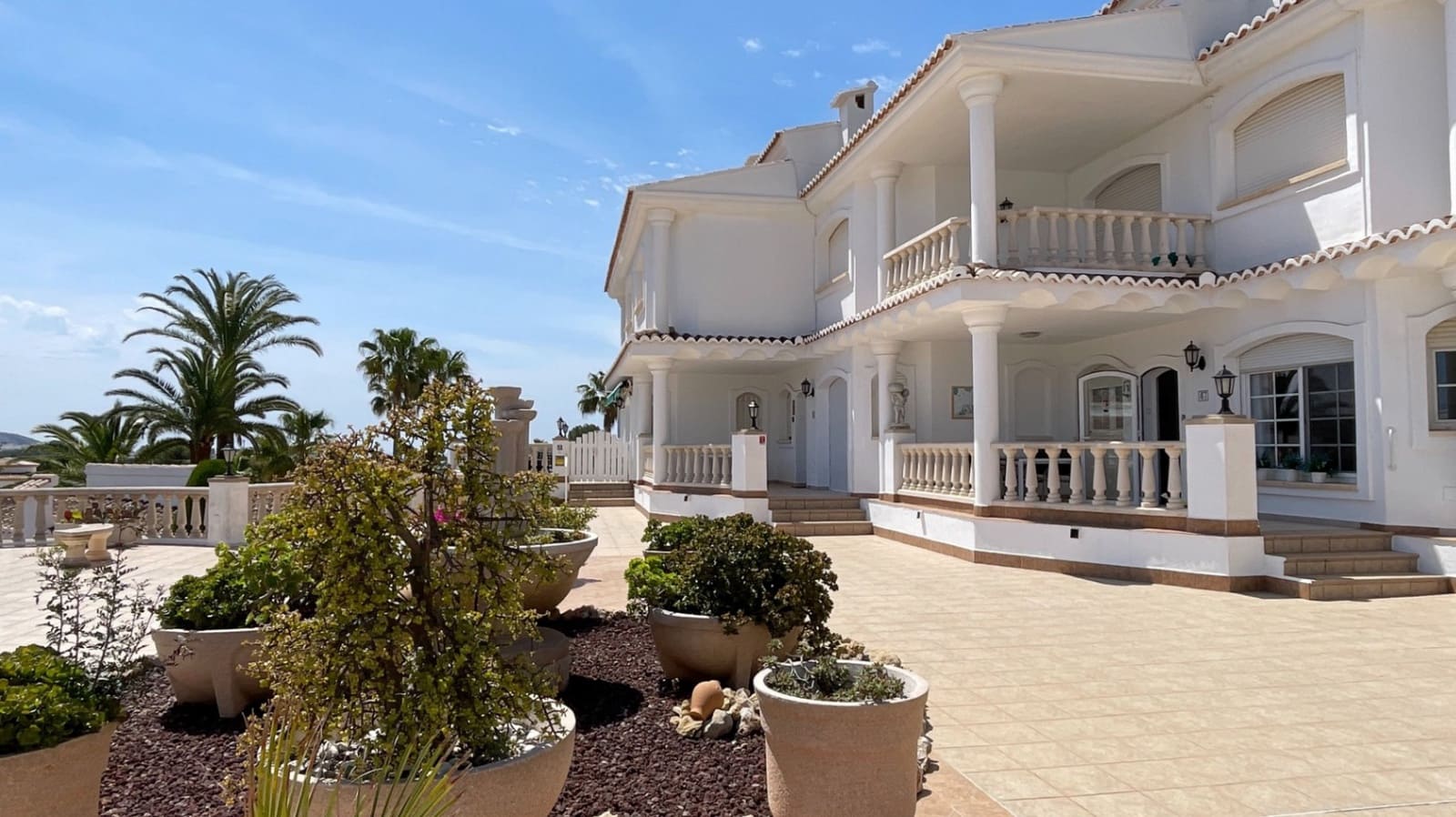 2 bedroom Apartment for sale in Moraira with pool garage - € 350,000 (Ref: 9821652)