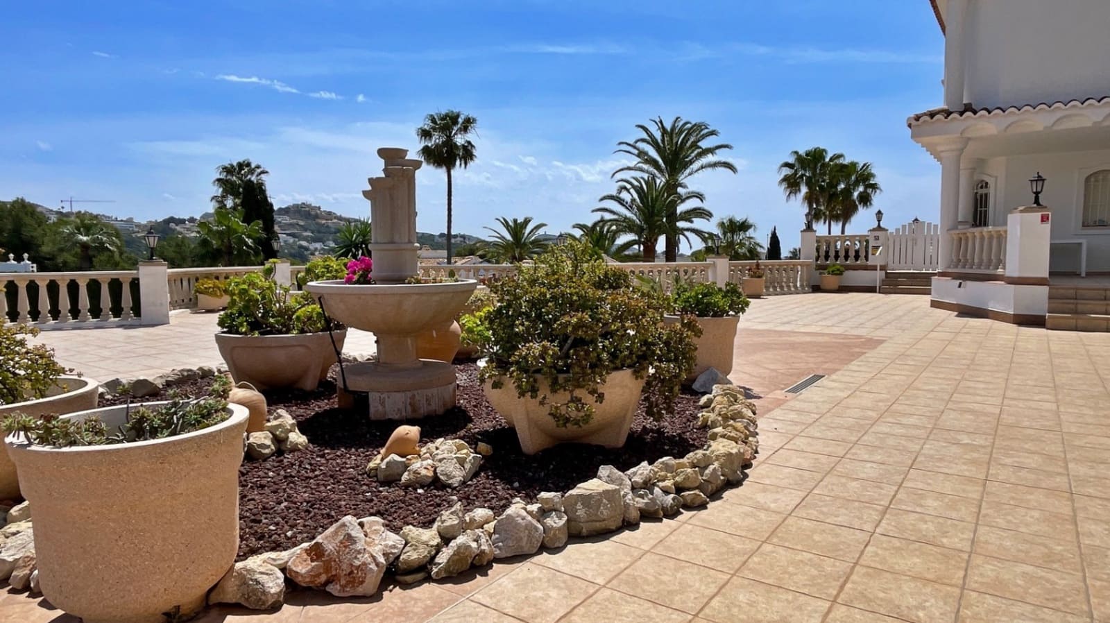 2 bedroom Apartment for sale in Moraira with pool garage - € 350,000 (Ref: 9821652)