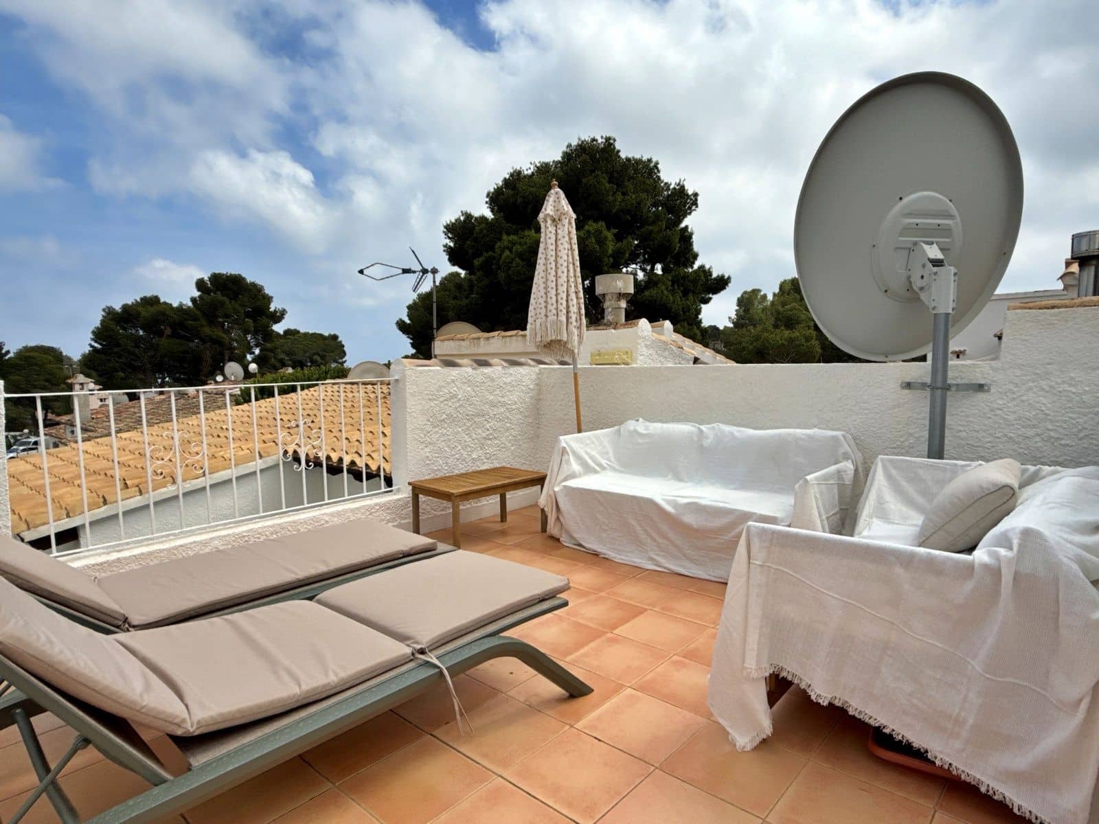 3 Zimmer Villa zu verkaufen in Moraira mit Pool Garage - 365.000 € (Ref: 9821653)