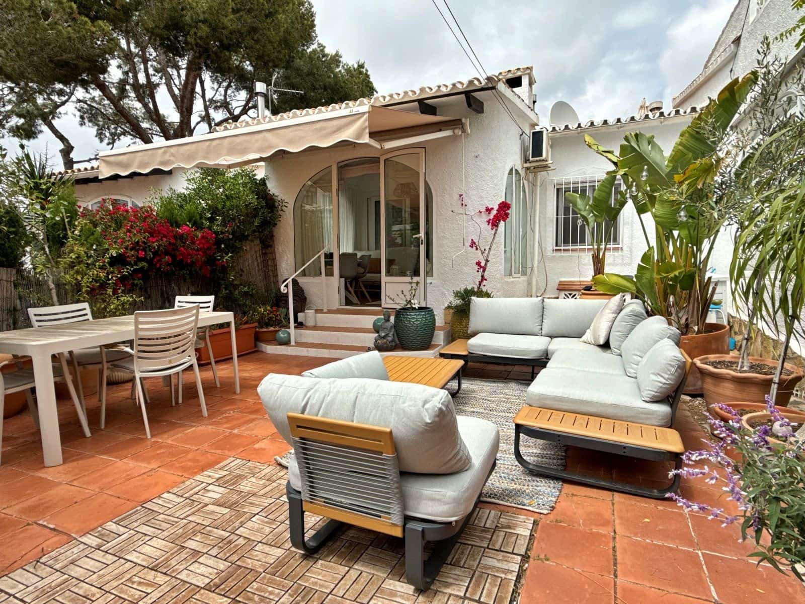 3 Zimmer Villa zu verkaufen in Moraira mit Pool Garage - 365.000 € (Ref: 9821653)