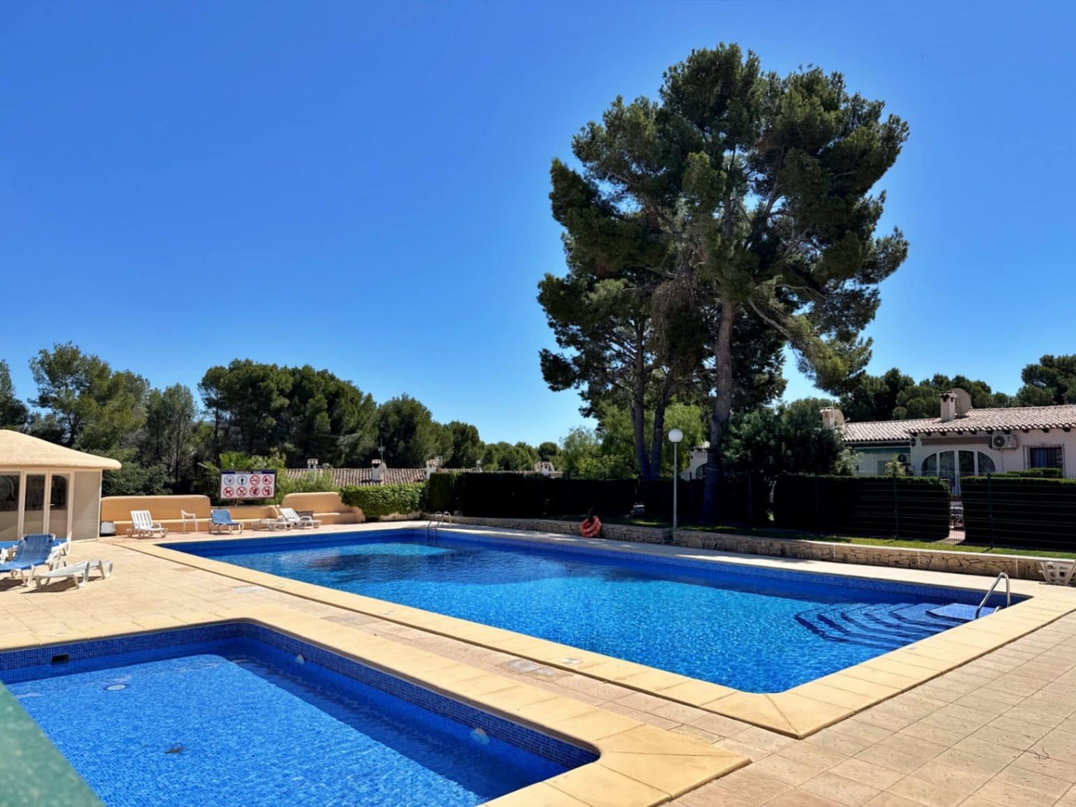 3 bedroom Villa for sale in Moraira with pool garage - € 365,000 (Ref: 9821653)