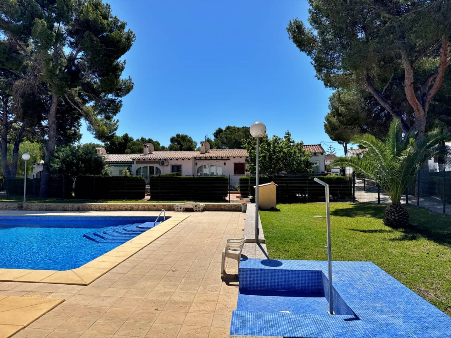 3 bedroom Villa for sale in Moraira with pool garage - € 365,000 (Ref: 9821653)
