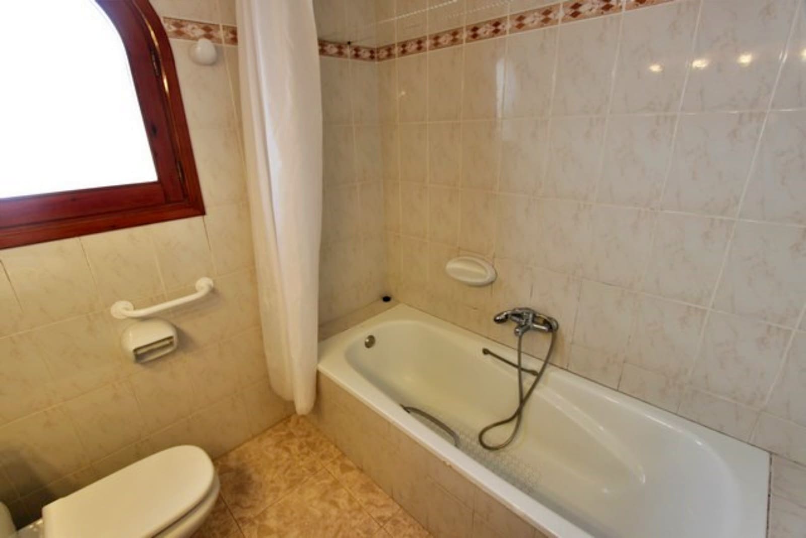 2 bedroom Villa for rent in Cumbre del Sol with pool garage - € 1,400 (Ref: 9823121)