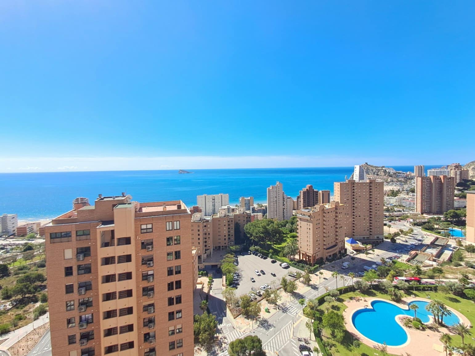 3 sovrum Lägenhet till salu i Benidorm med pool garage - 510 000 € (Ref: 9827730)