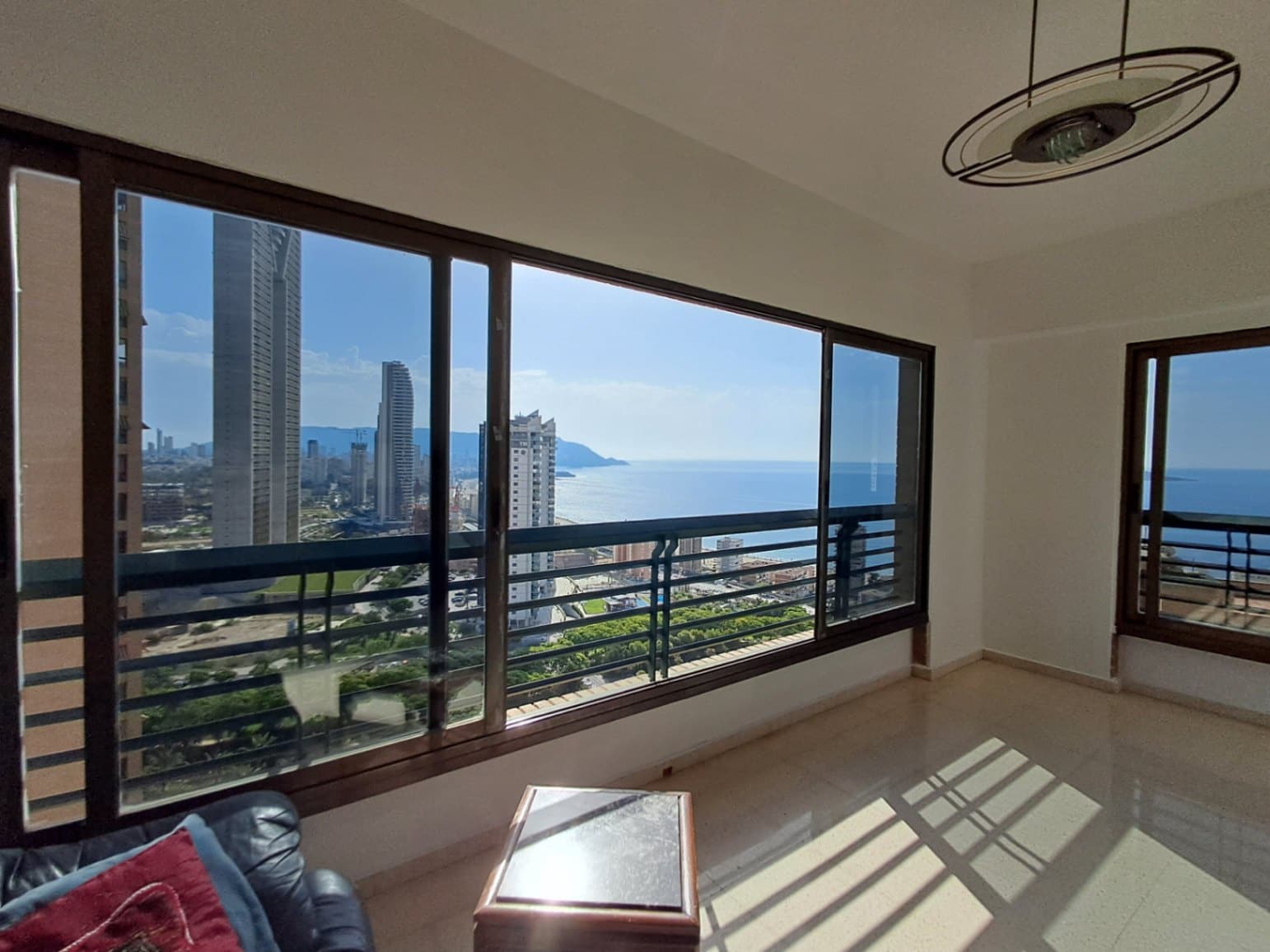 3 Zimmer Apartment zu verkaufen in Benidorm mit Pool Garage - 510.000 € (Ref: 9827730)