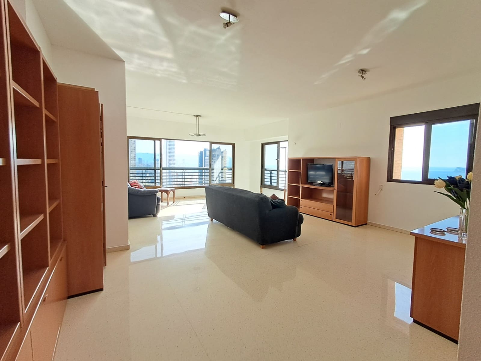 3 Zimmer Apartment zu verkaufen in Benidorm mit Pool Garage - 510.000 € (Ref: 9827730)
