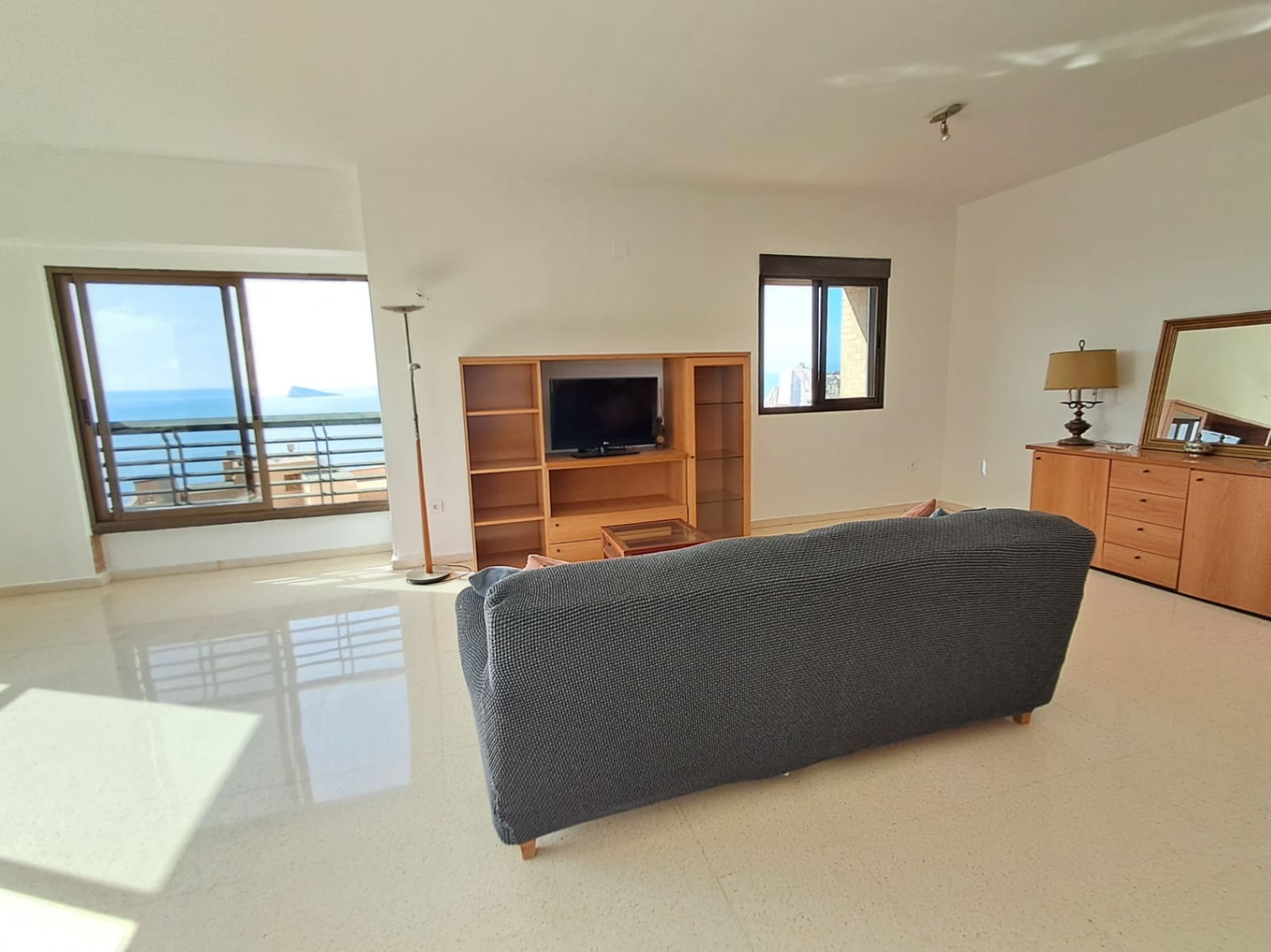 3 Zimmer Apartment zu verkaufen in Benidorm mit Pool Garage - 510.000 € (Ref: 9827730)