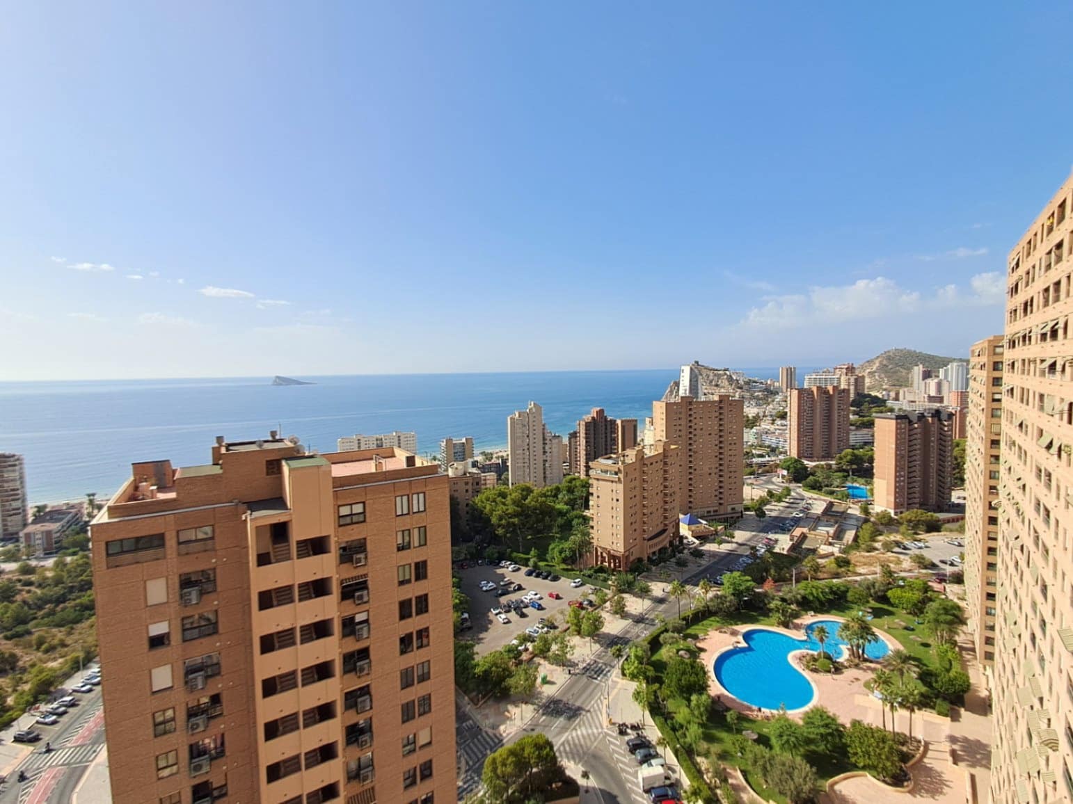 3 Zimmer Apartment zu verkaufen in Benidorm mit Pool Garage - 510.000 € (Ref: 9827730)