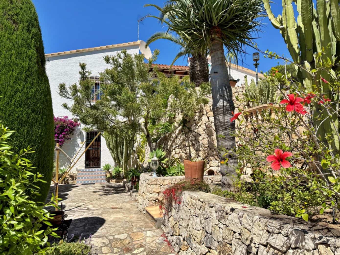3 soveværelse Villa til salg i Moraira med swimmingpool garage - € 820.000 (Ref: 9832845)