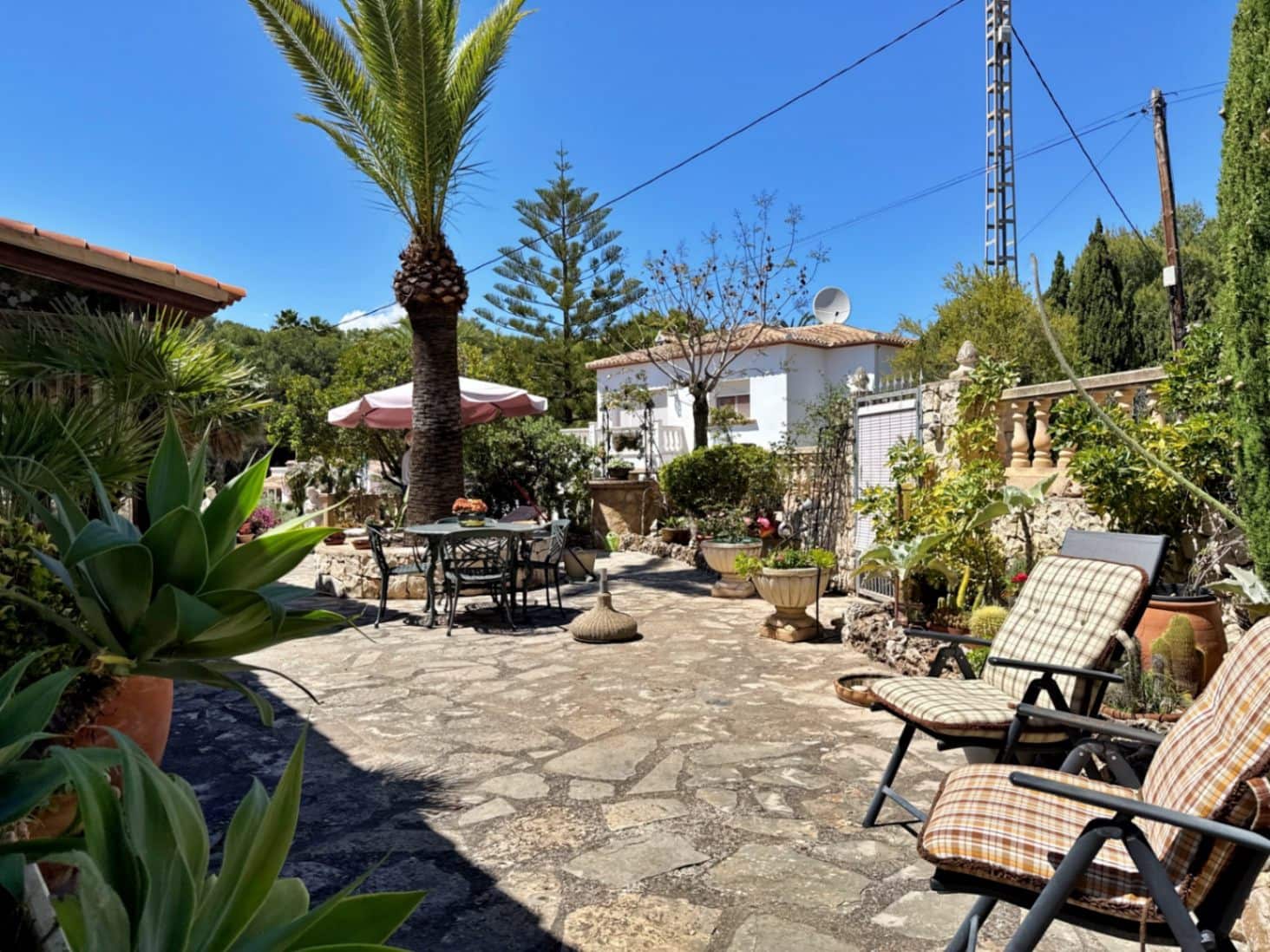 3 soveværelse Villa til salg i Moraira med swimmingpool garage - € 820.000 (Ref: 9832845)