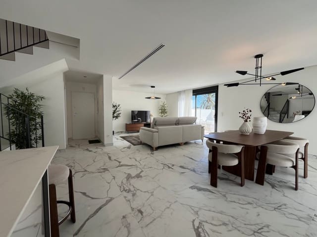 3 sovrum Villa till salu i Dénia med pool garage - 675 000 € (Ref: 9838500)