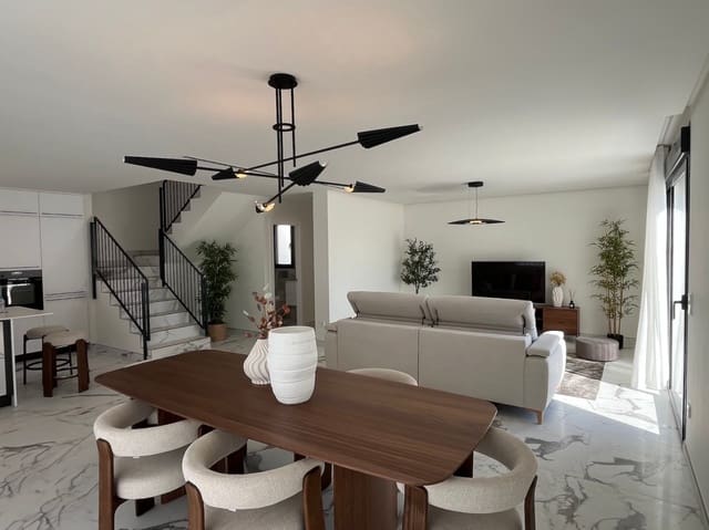3 sovrum Villa till salu i Dénia med pool garage - 675 000 € (Ref: 9838500)