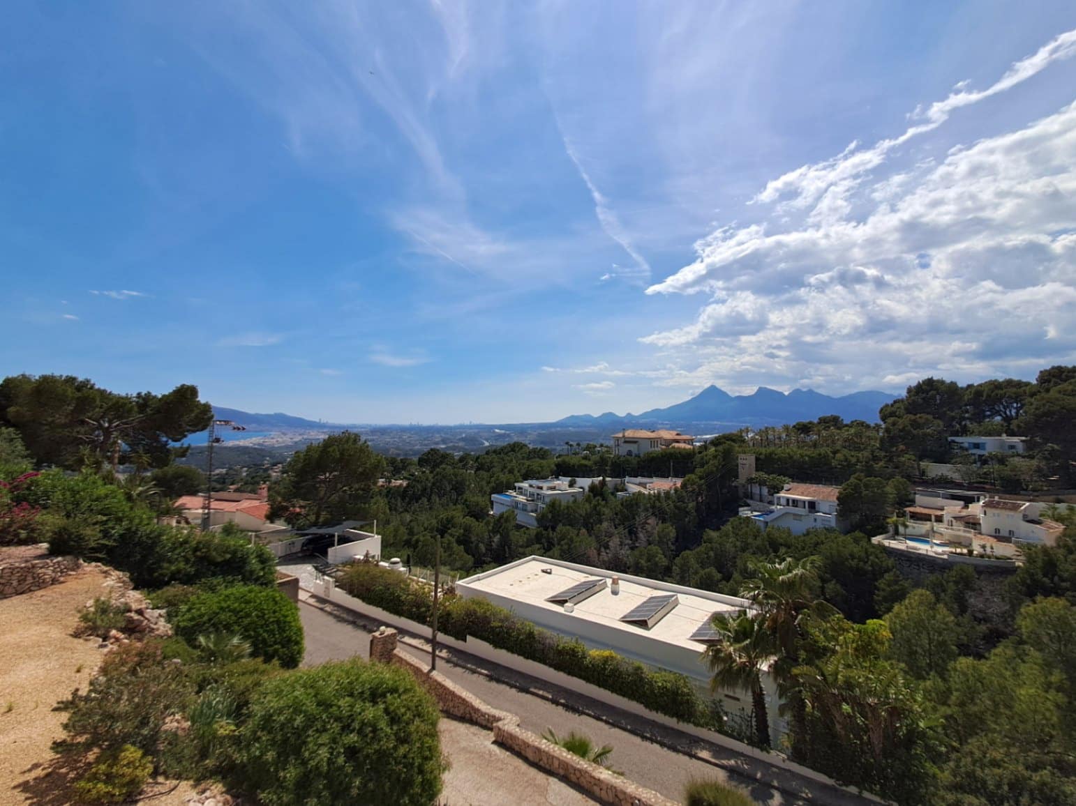 4 bedroom Villa for sale in Altea la Vella with pool garage - € 849,000 (Ref: 9844358)