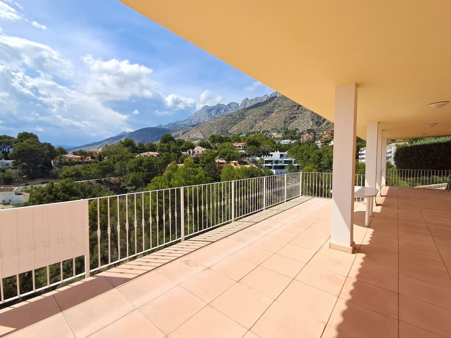 4 bedroom Villa for sale in Altea la Vella with pool garage - € 849,000 (Ref: 9844358)