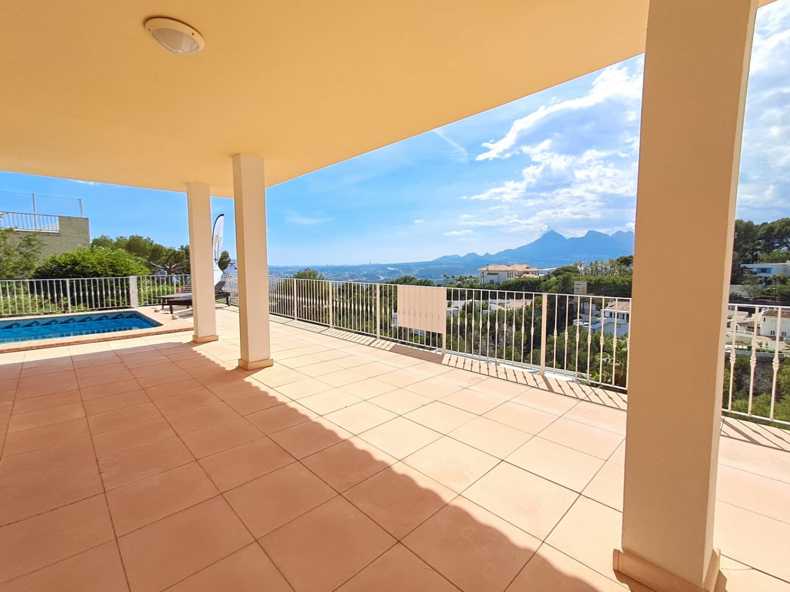 4 bedroom Villa for sale in Altea la Vella with pool garage - € 849,000 (Ref: 9844358)