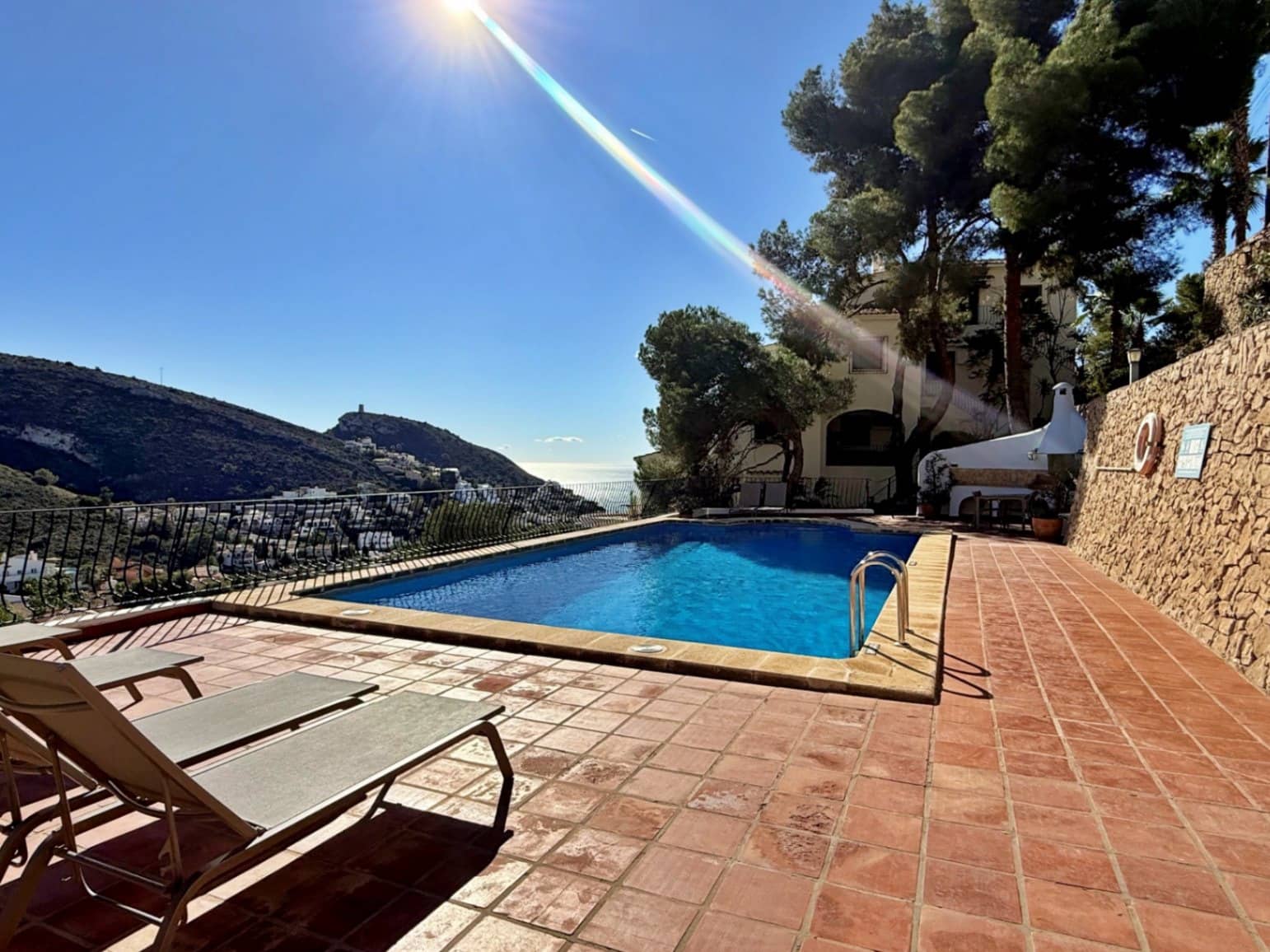 2 Zimmer Apartment zu verkaufen in Moraira mit Pool Garage - 425.000 € (Ref: 9848199)