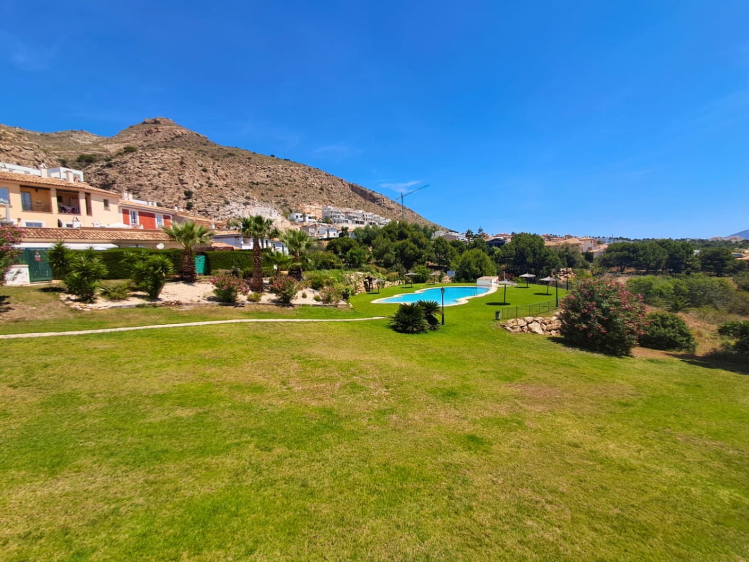 2 soveværelse Byhus til salg i Finestrat med swimmingpool - € 315.000 (Ref: 9850042)