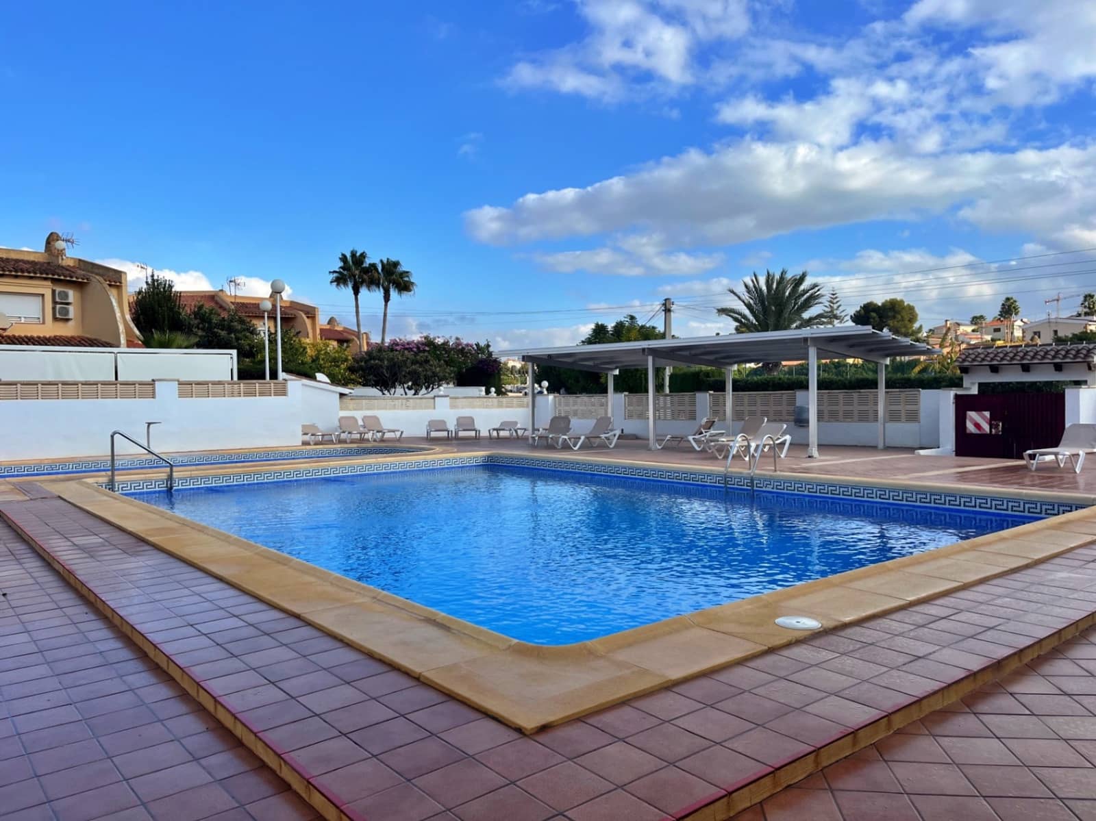 2 bedroom Bungalow for sale in Calpe / Calp with pool garage - € 285,000 (Ref: 9854556)