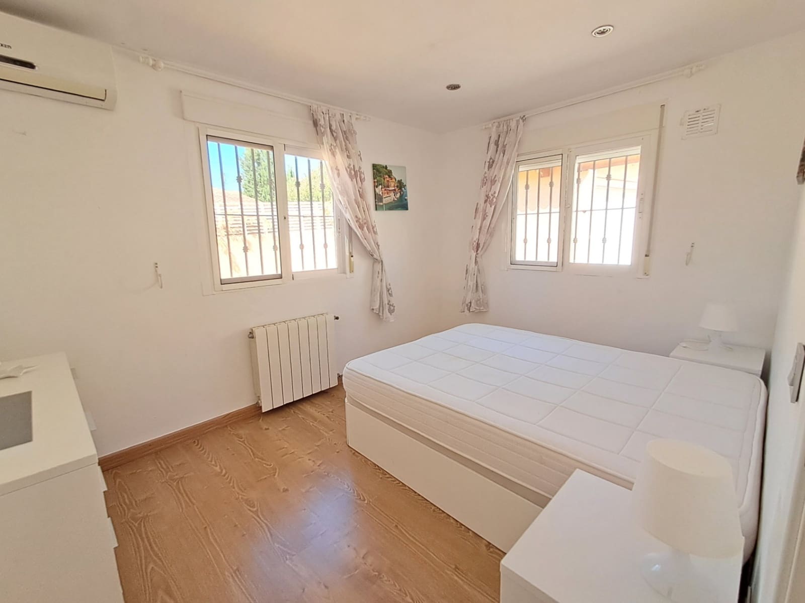 5 bedroom Villa for rent in Albir with pool garage - € 2,500 (Ref: 9867781)