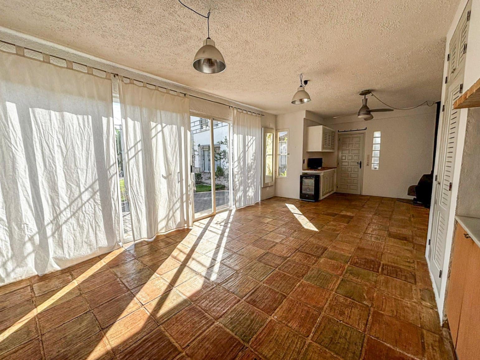7 soveværelse Villa til salg i Pedreguer med swimmingpool garage - € 550.000 (Ref: 9890652)
