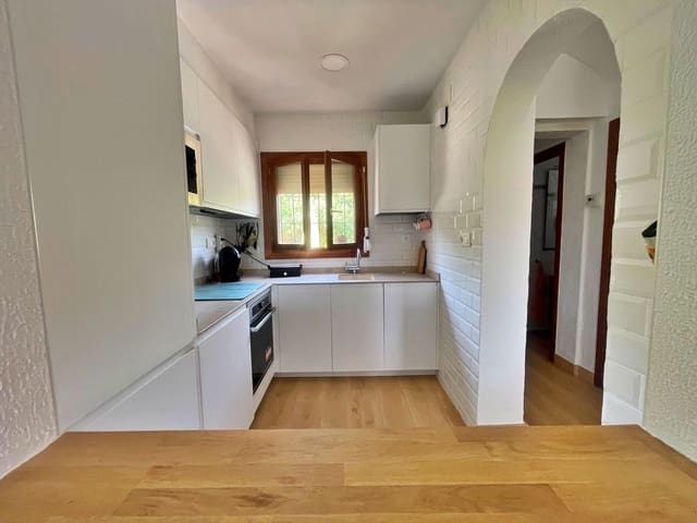 2 quarto Casa em Banda para arrendar em Moraira, Teulada-Moraira com piscina garagem - 1 050 € (Ref: 9890923)