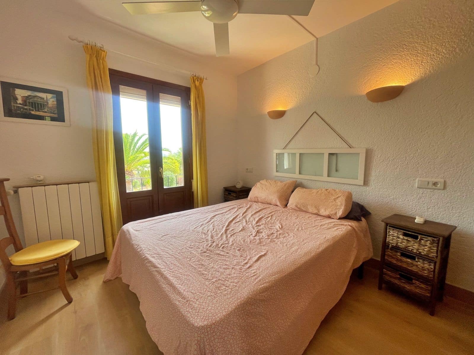 2 quarto Casa em Banda para arrendar em Moraira com piscina garagem - 1 050 € (Ref: 9890923)