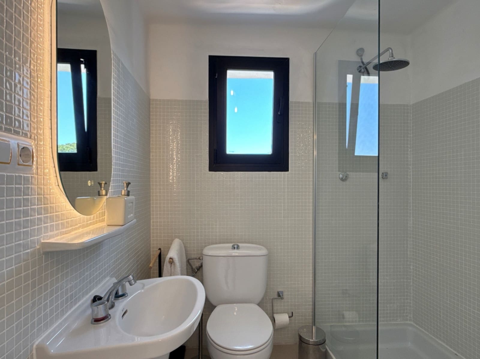 3 sypialnia Willa na sprzedaż w Benissa z basenem garażem - 649 000 € (Ref: 9891131)