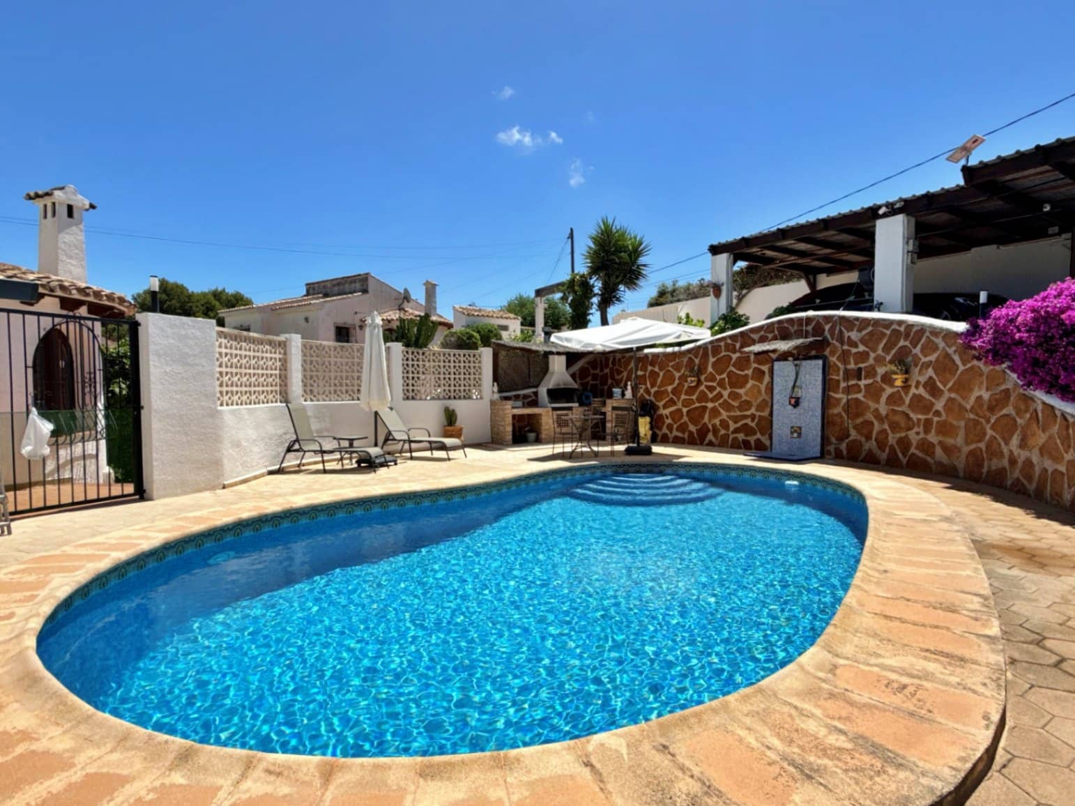 4 Zimmer Villa zu verkaufen in Teulada mit Pool Garage - 650.000 € (Ref: 9902434)