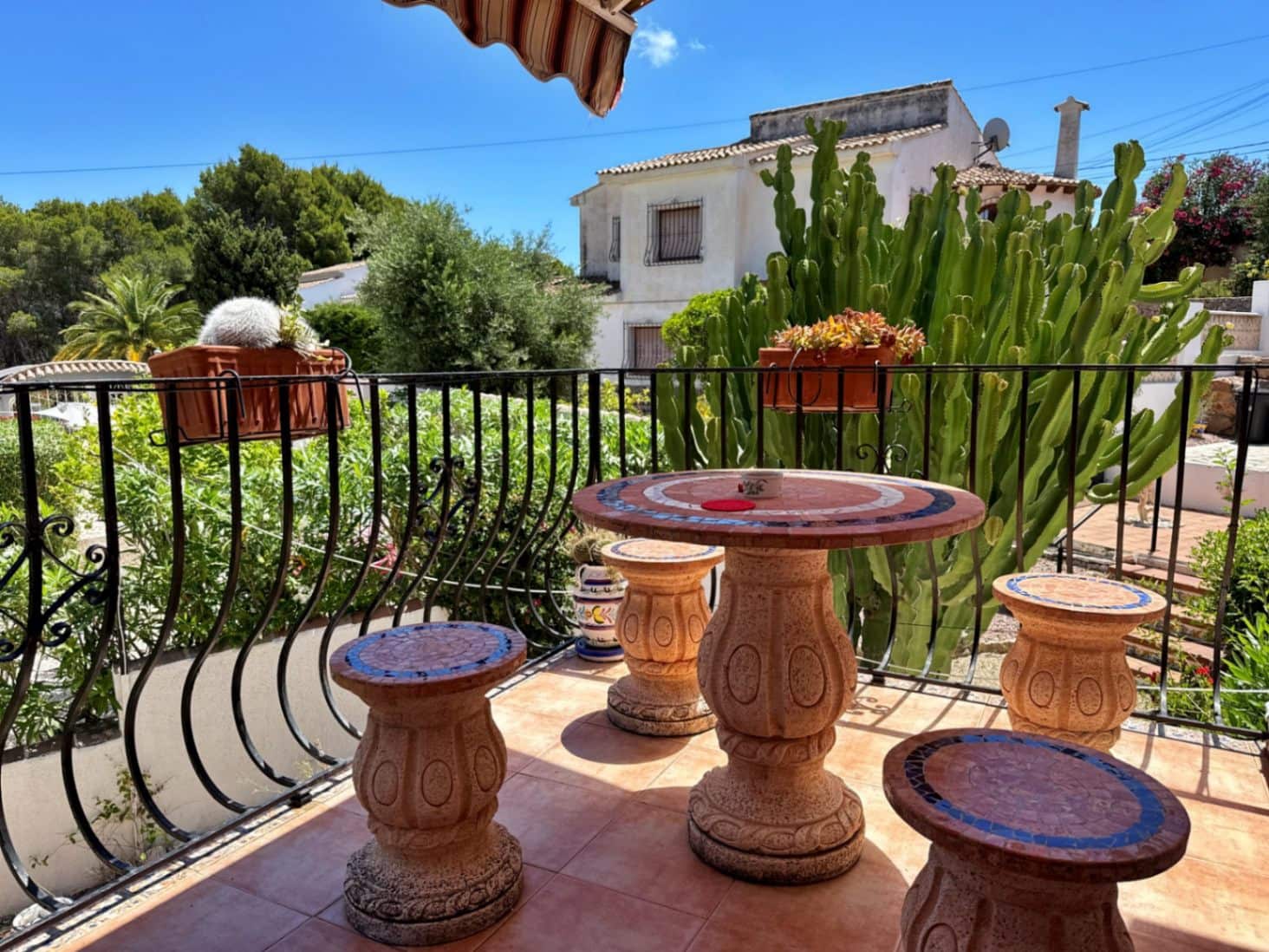 4 Zimmer Villa zu verkaufen in Teulada mit Pool Garage - 650.000 € (Ref: 9902434)
