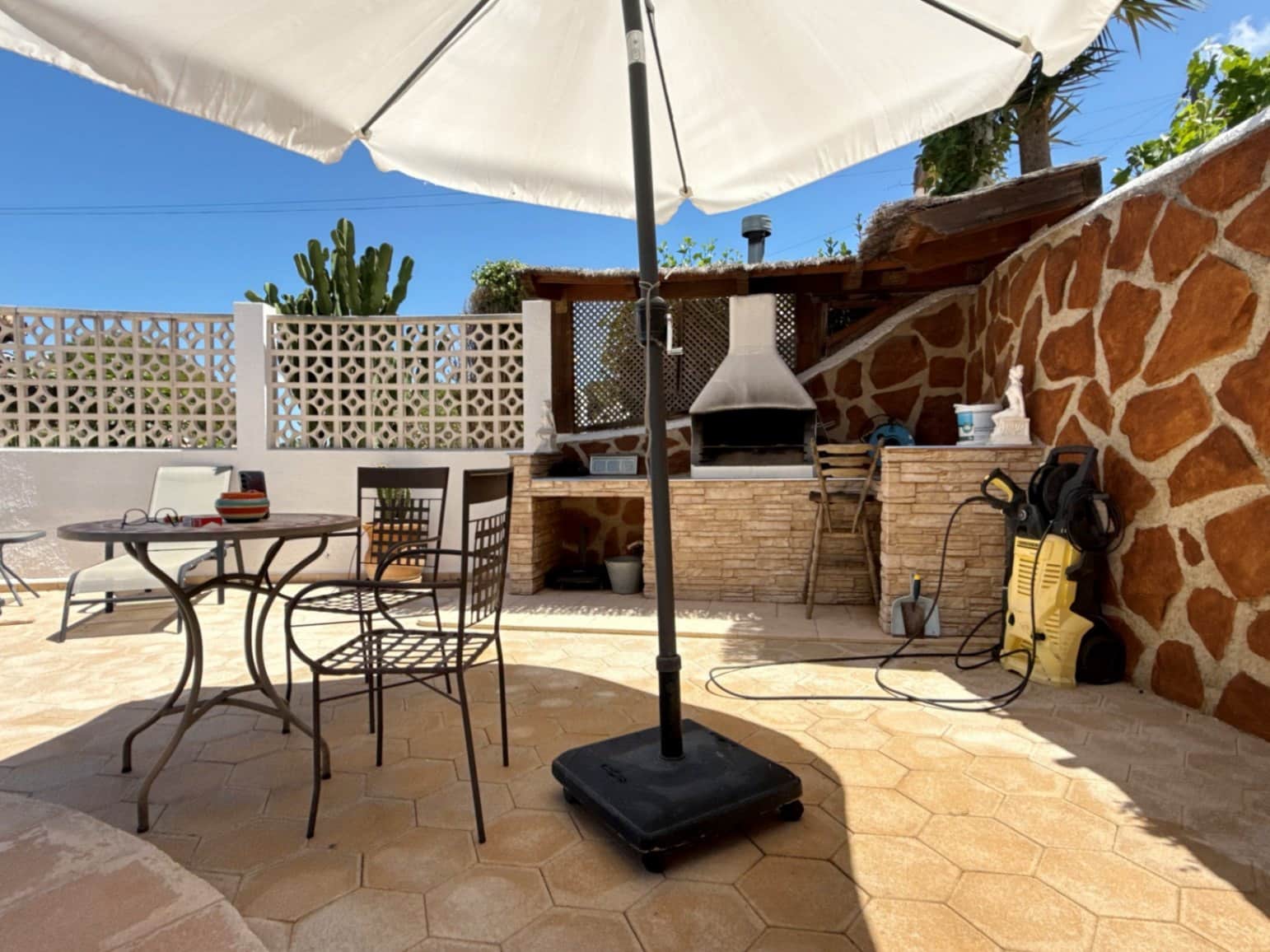 4 Zimmer Villa zu verkaufen in Teulada mit Pool Garage - 650.000 € (Ref: 9902434)