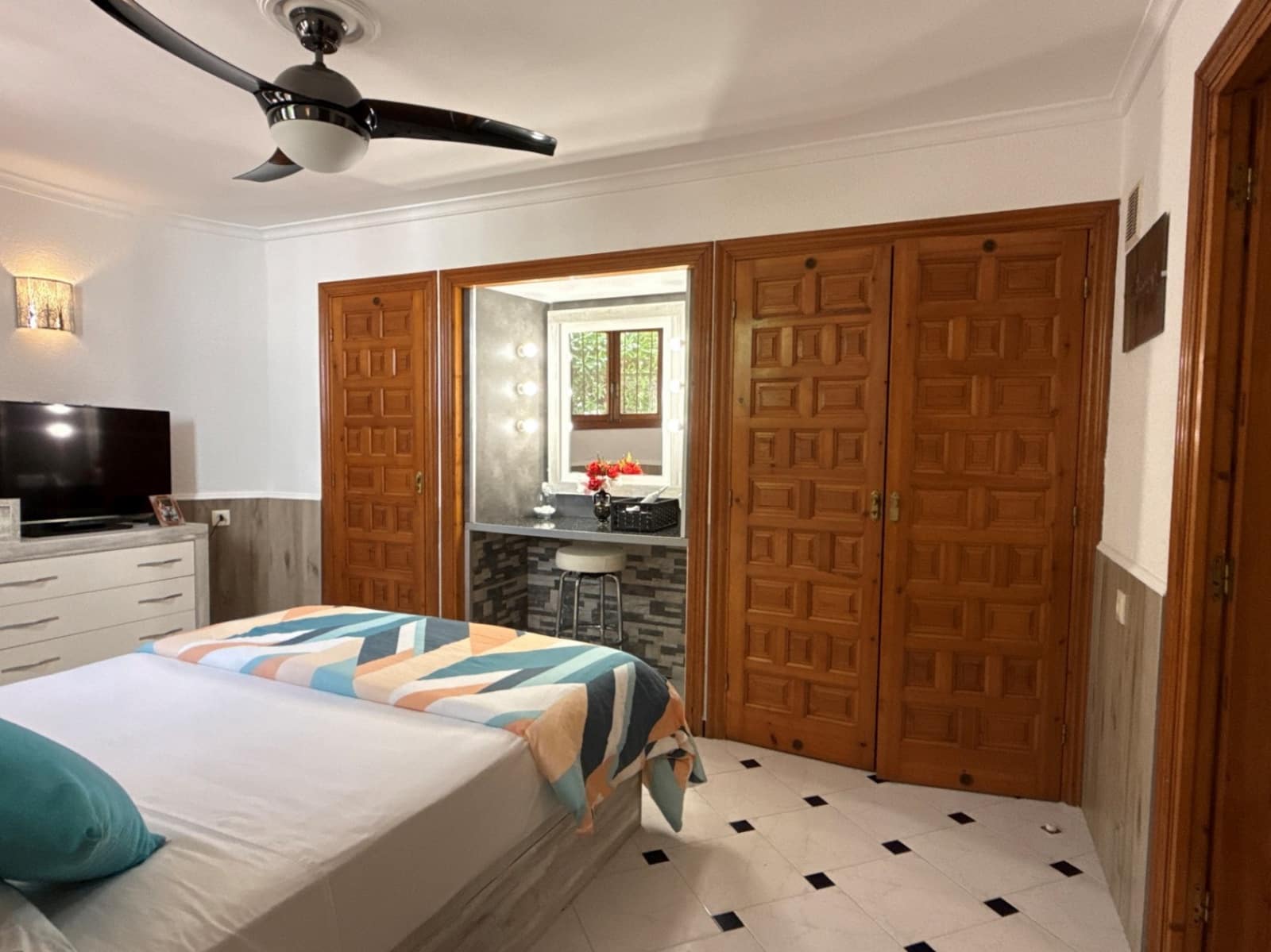 4 Zimmer Villa zu verkaufen in Teulada mit Pool Garage - 650.000 € (Ref: 9902434)