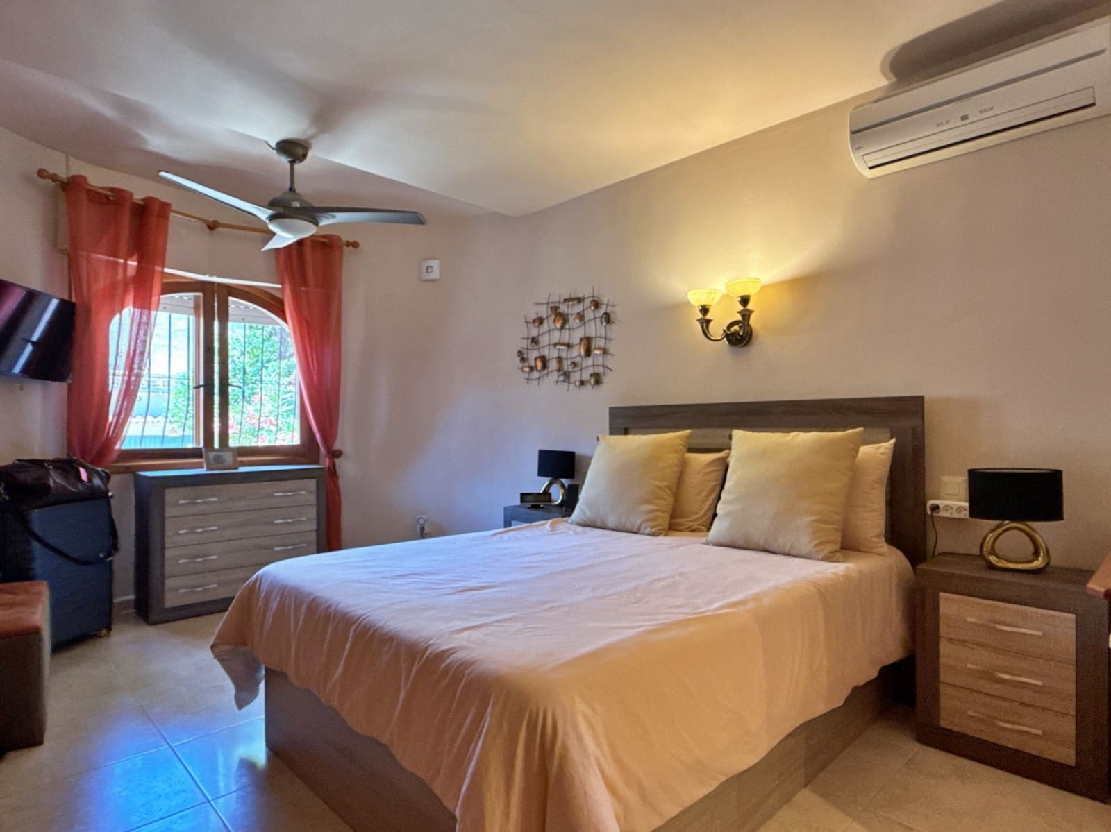 4 Zimmer Villa zu verkaufen in Teulada mit Pool Garage - 650.000 € (Ref: 9902434)