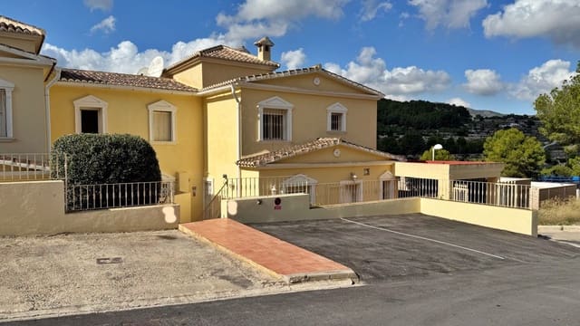 2 soveværelse Villa til salg i Calpe / Calp med swimmingpool garage - € 295.000 (Ref: 9920904)