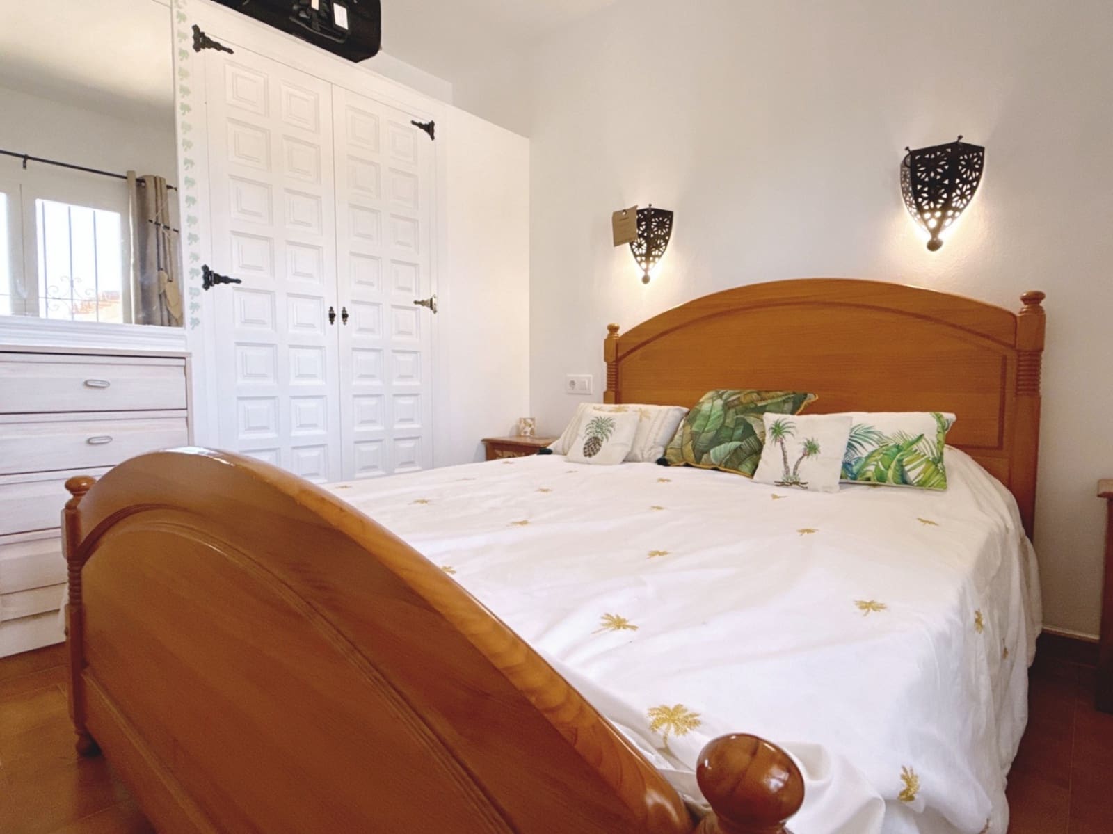 2 soveværelse Villa til salg i Moraira med swimmingpool garage - € 299.000 (Ref: 9921450)