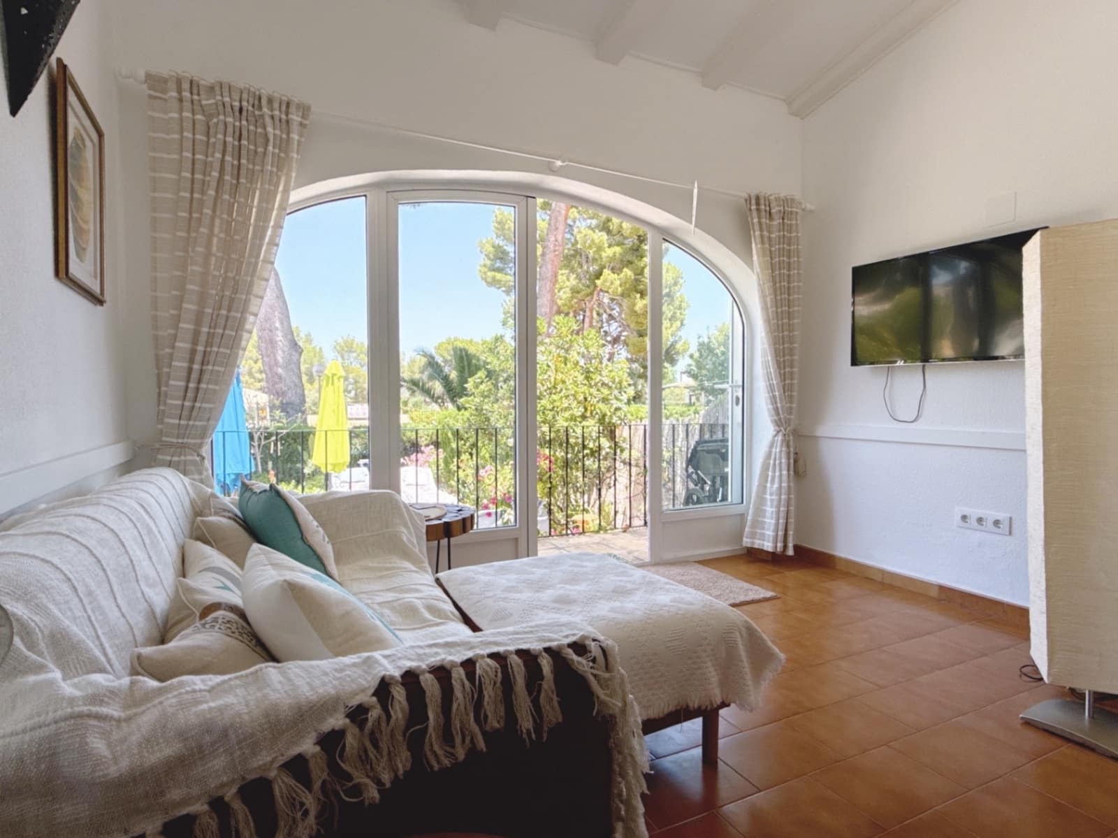 2 soveværelse Villa til salg i Moraira med swimmingpool garage - € 299.000 (Ref: 9921450)