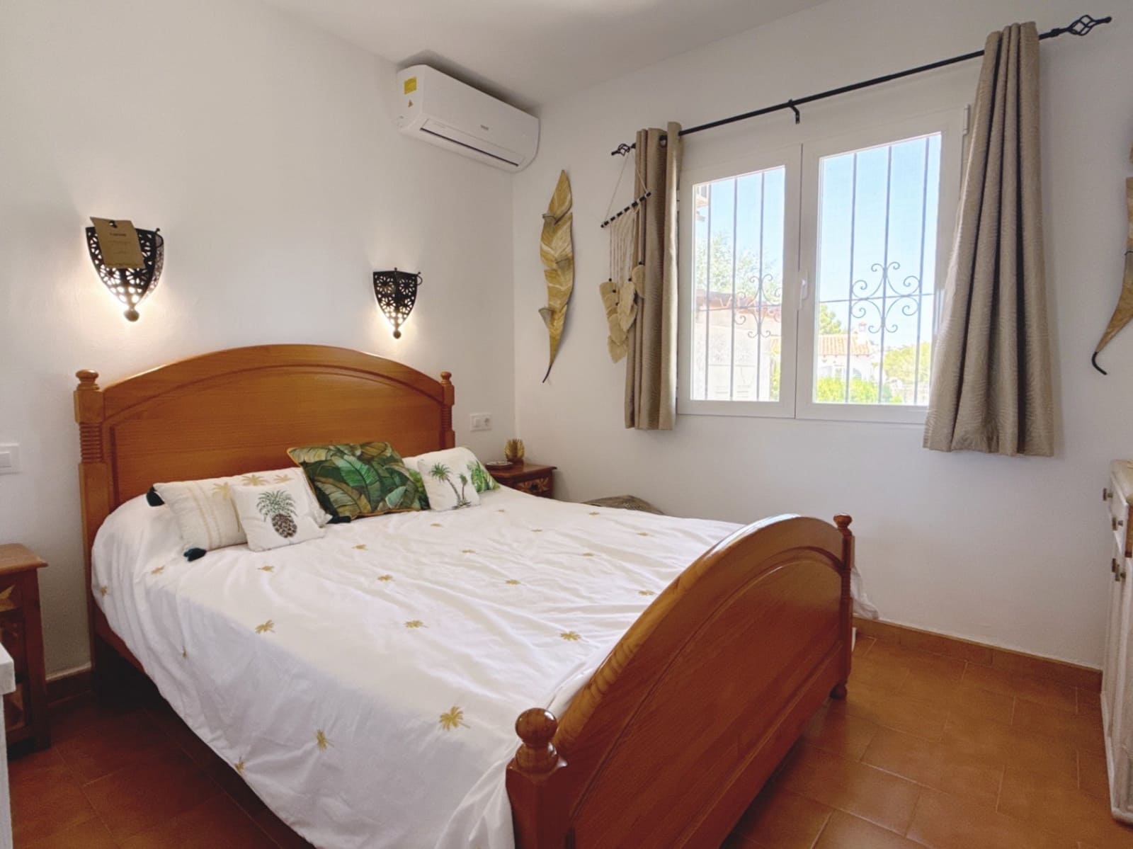 2 soveværelse Villa til salg i Moraira med swimmingpool garage - € 299.000 (Ref: 9921450)