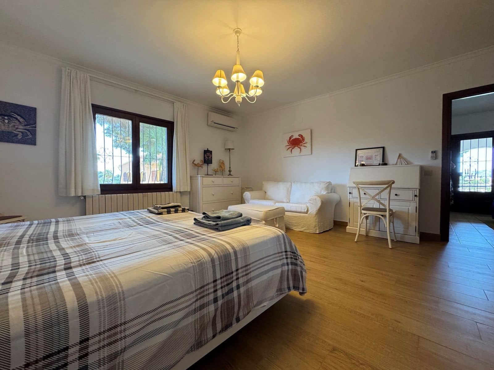 5 bedroom Villa for rent in Benissa with pool garage - € 3,100 (Ref: 9929870)