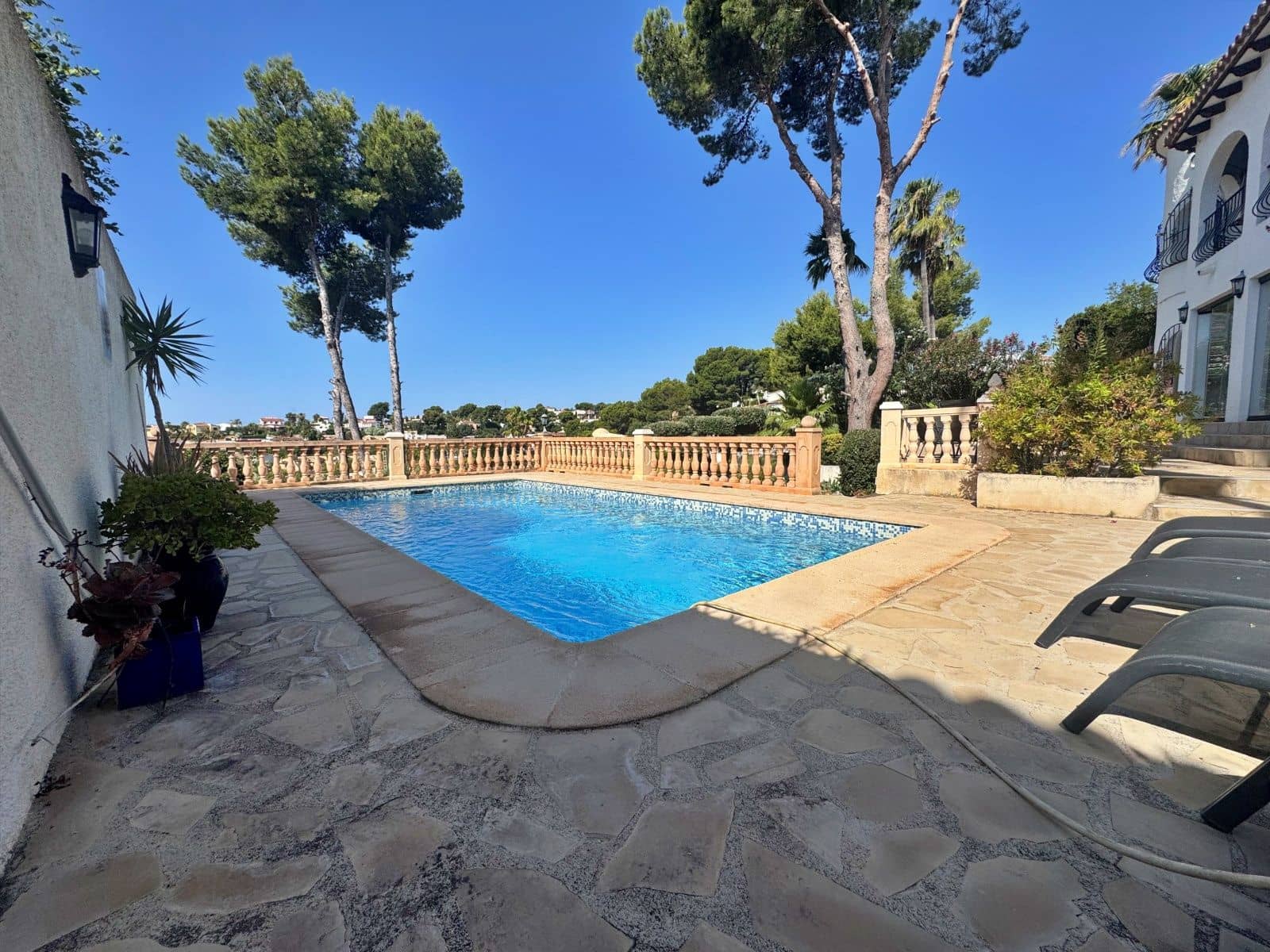 5 bedroom Villa for rent in Benissa with pool garage - € 3,100 (Ref: 9929870)