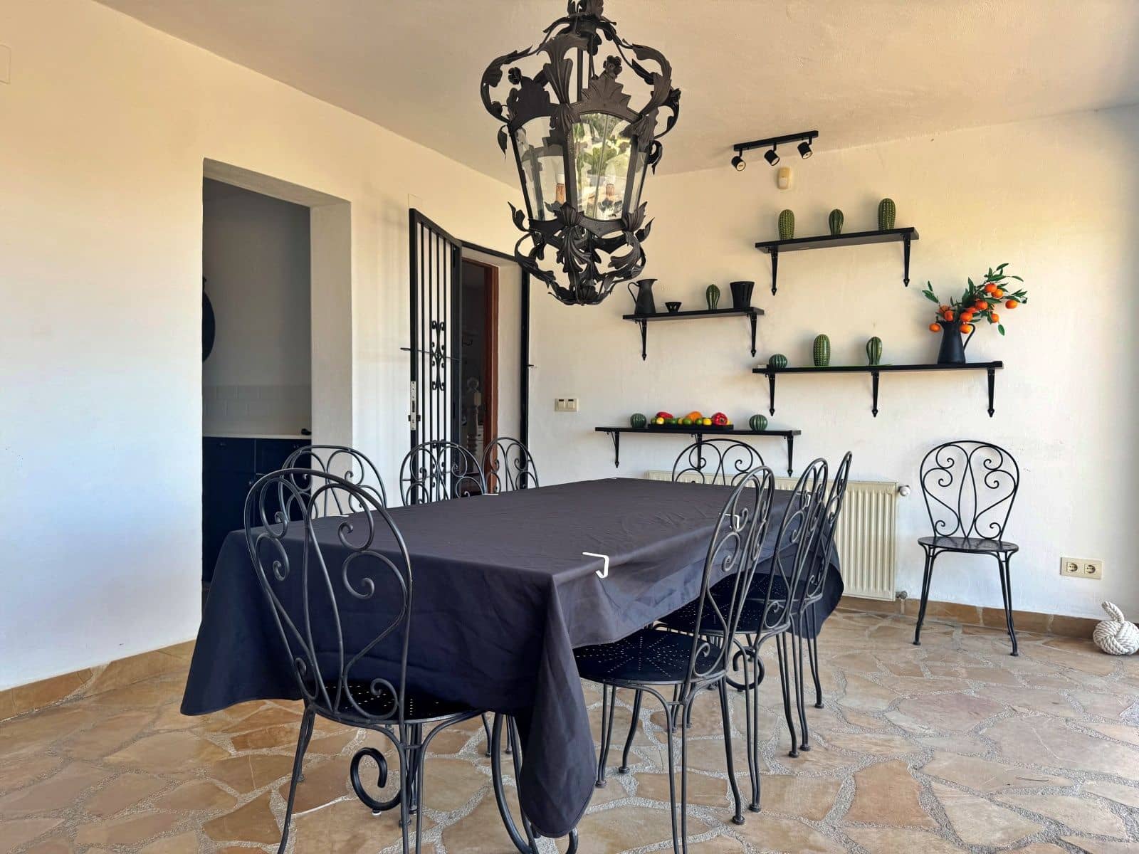 5 bedroom Villa for rent in Benissa with pool garage - € 3,100 (Ref: 9929870)