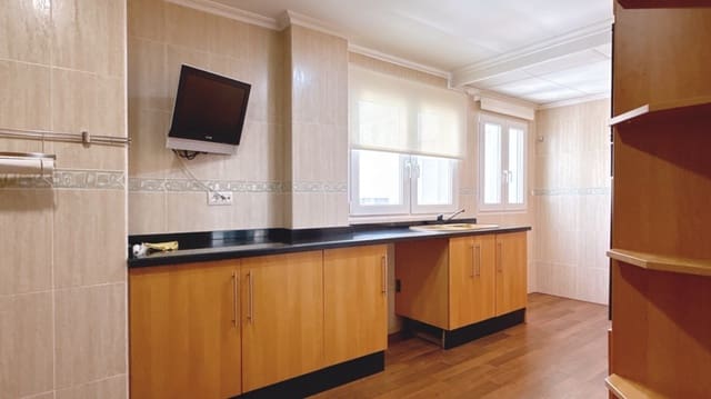 3 sovrum Lägenhet till salu i Benitachell / Benitatxell med garage - 295 000 € (Ref: 9941175)