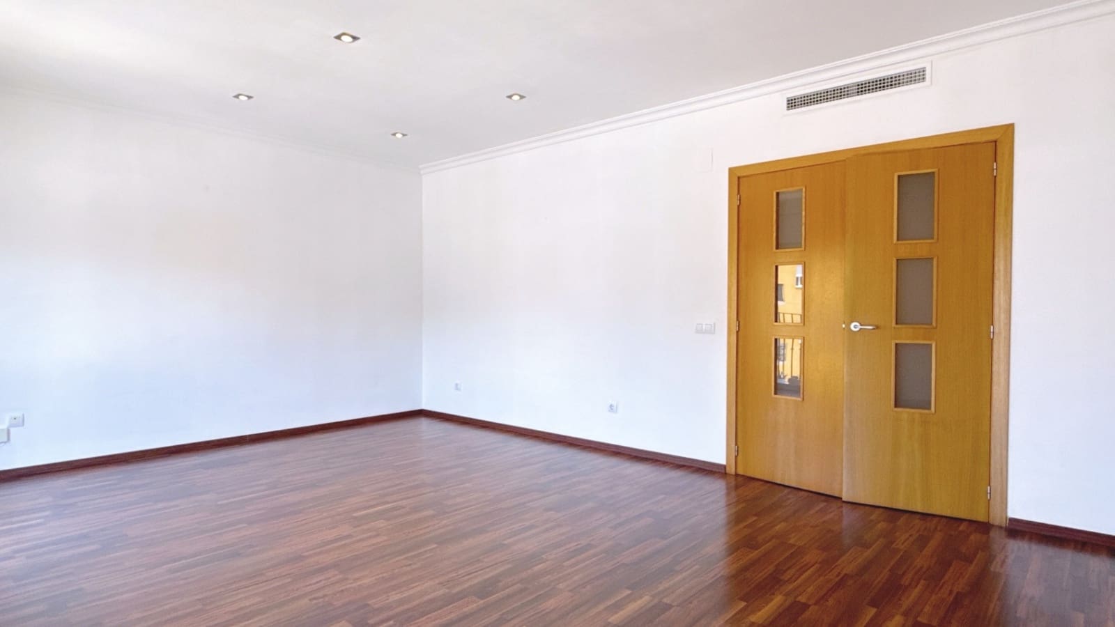 3 sovrum Lägenhet till salu i Benitachell / Benitatxell med garage - 295 000 € (Ref: 9941175)