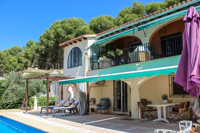 5 sypialnia Willa na sprzedaż w Alcalalí / Alcanalí z basenem garażem - 575 000 € (Ref: 9944658)