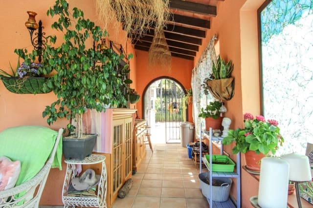 5 sypialnia Willa na sprzedaż w Alcalalí / Alcanalí z basenem garażem - 575 000 € (Ref: 9944658)
