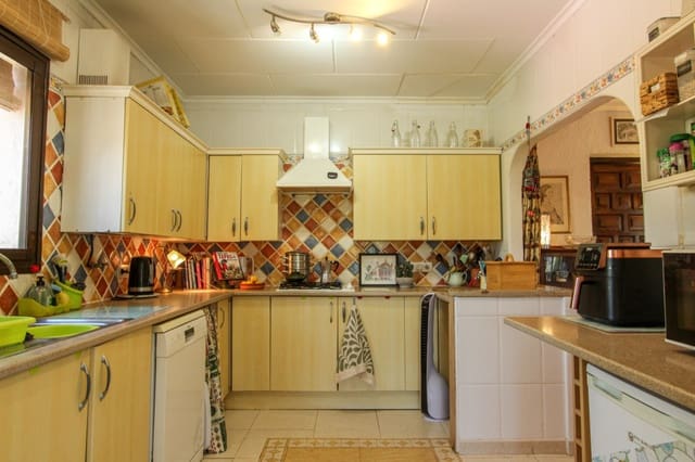 5 sypialnia Willa na sprzedaż w Alcalalí / Alcanalí z basenem garażem - 575 000 € (Ref: 9944658)