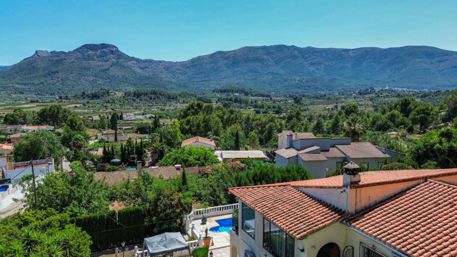 5 quarto Moradia para venda em Alcalali / Alcanali com piscina garagem - 575 000 € (Ref: 9944658)