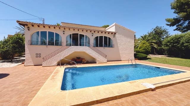 3 soveværelse Villa til salg i Moraira, Teulada-Moraira med swimmingpool garage - € 795.000 (Ref: 9954539)